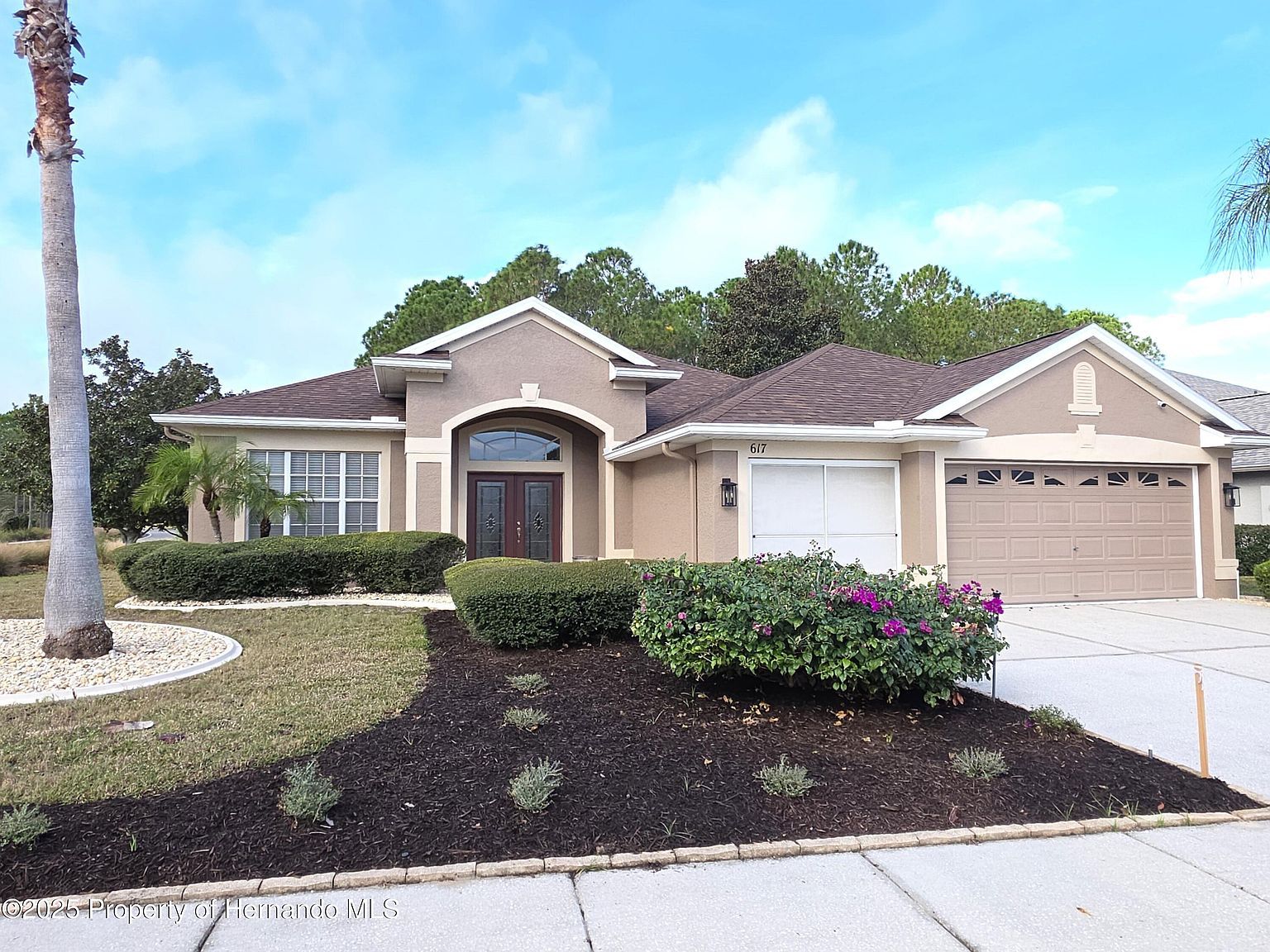 617 Glastonbury Ct Spring Hill, FL 34609 - Thumbnail 2