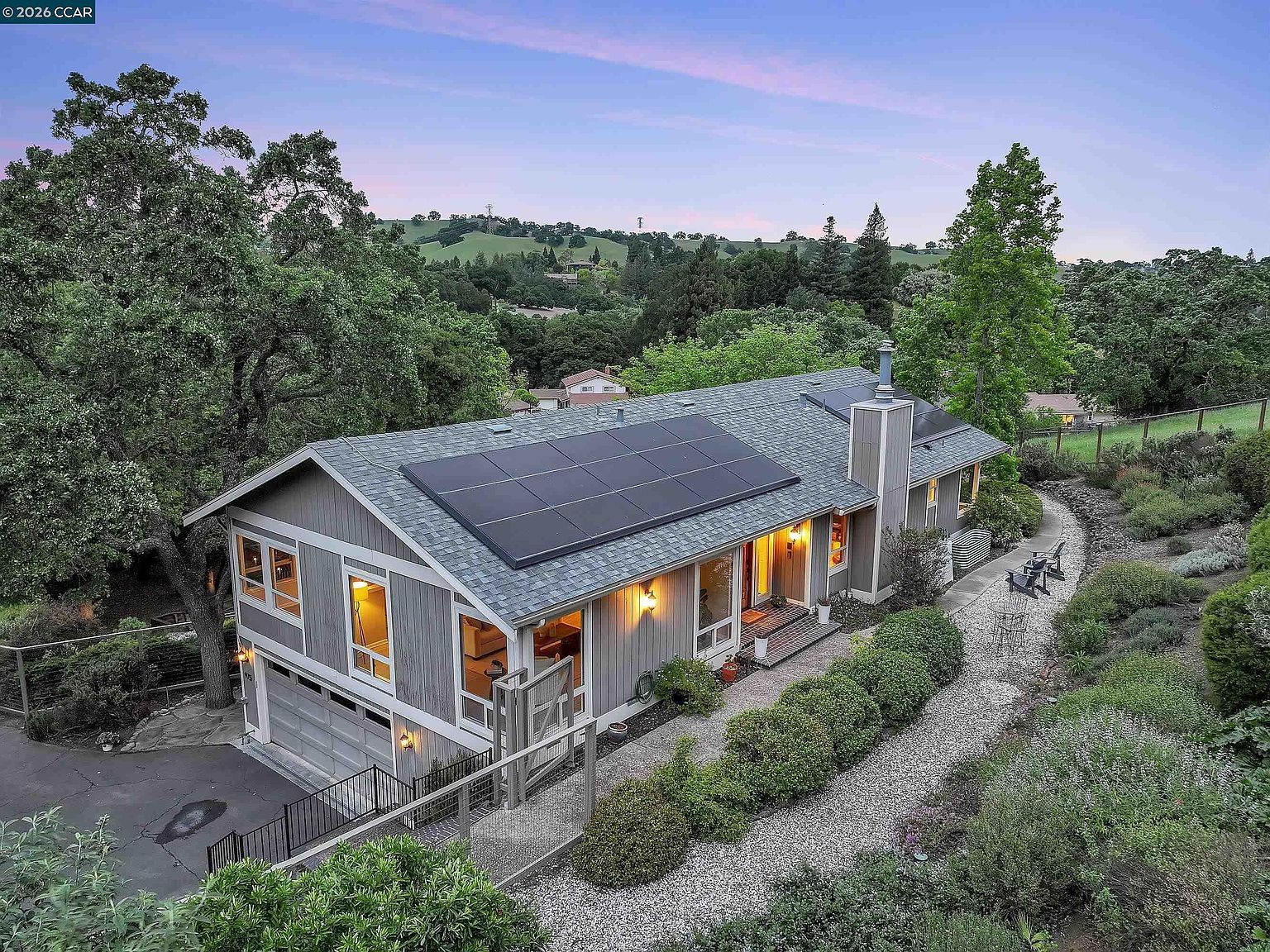 975 Calle Verde Martinez, CA 94553  | Single Family