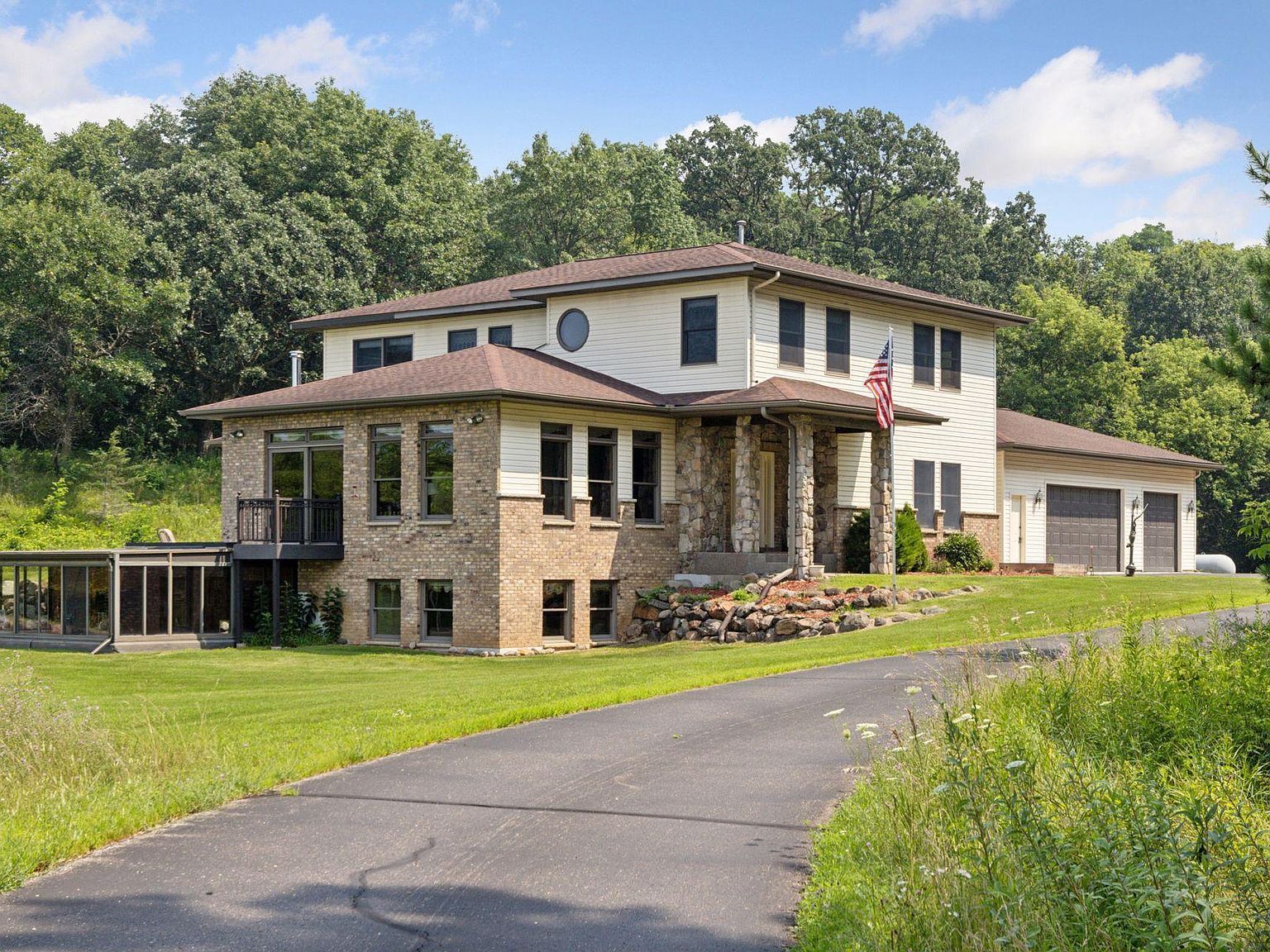 241A Glen Cir River Falls, WI 54022 - Thumbnail 2