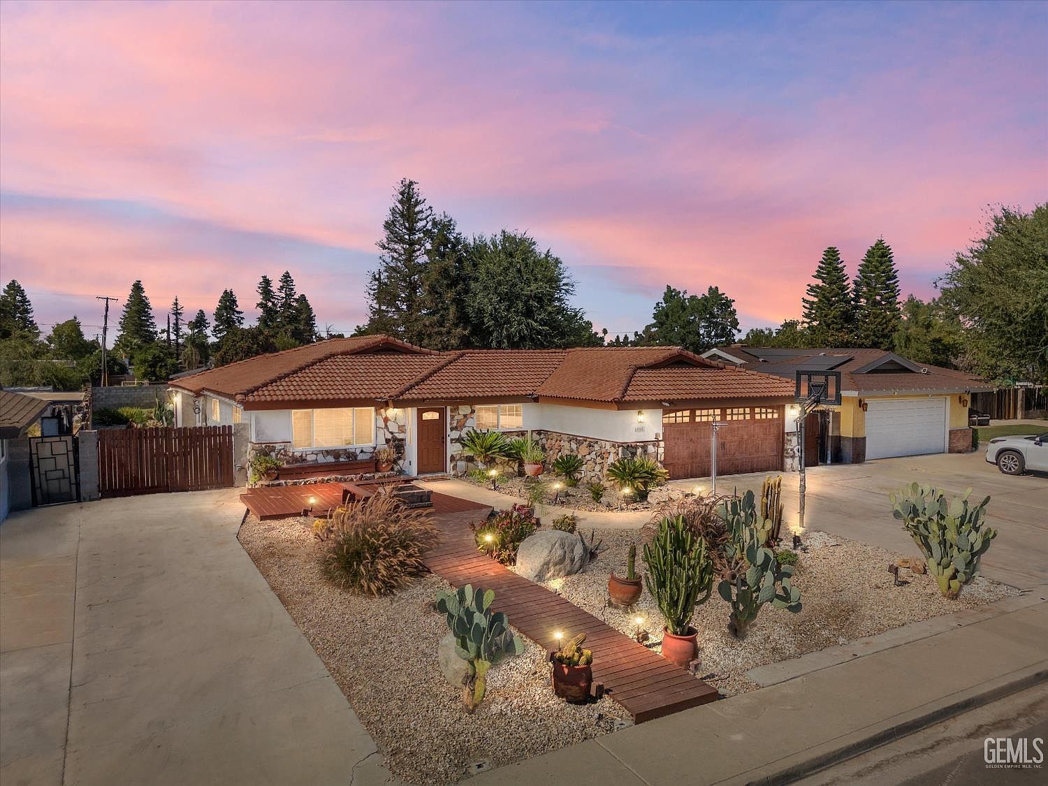 6008 Carter Ave Bakersfield, CA 93308 - Thumbnail 2