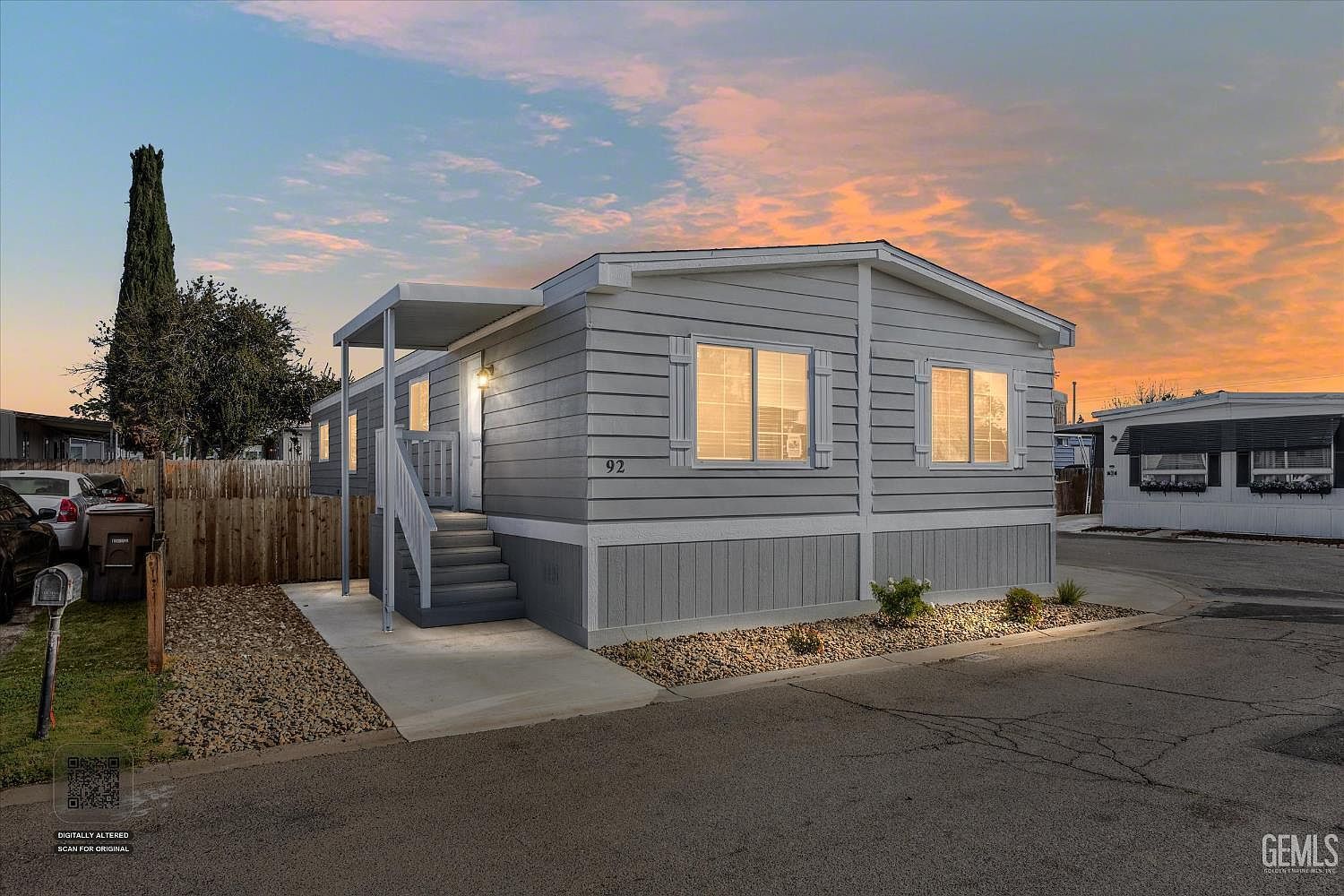 92 Cinnamon Ln Bakersfield, CA 93308 - Thumbnail 2