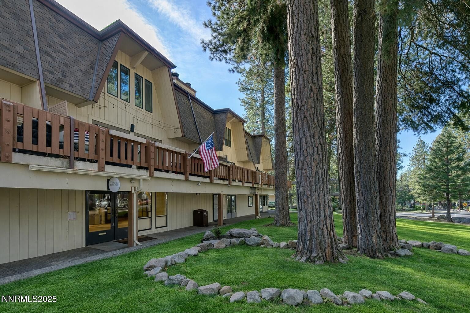 120 Country Club Dr #3 Incline Village, NV 89451 - Thumbnail 2