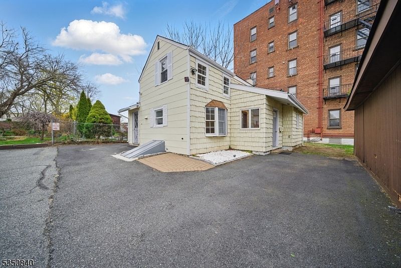 609 Birch St Boonton, NJ 07005 - Thumbnail 2