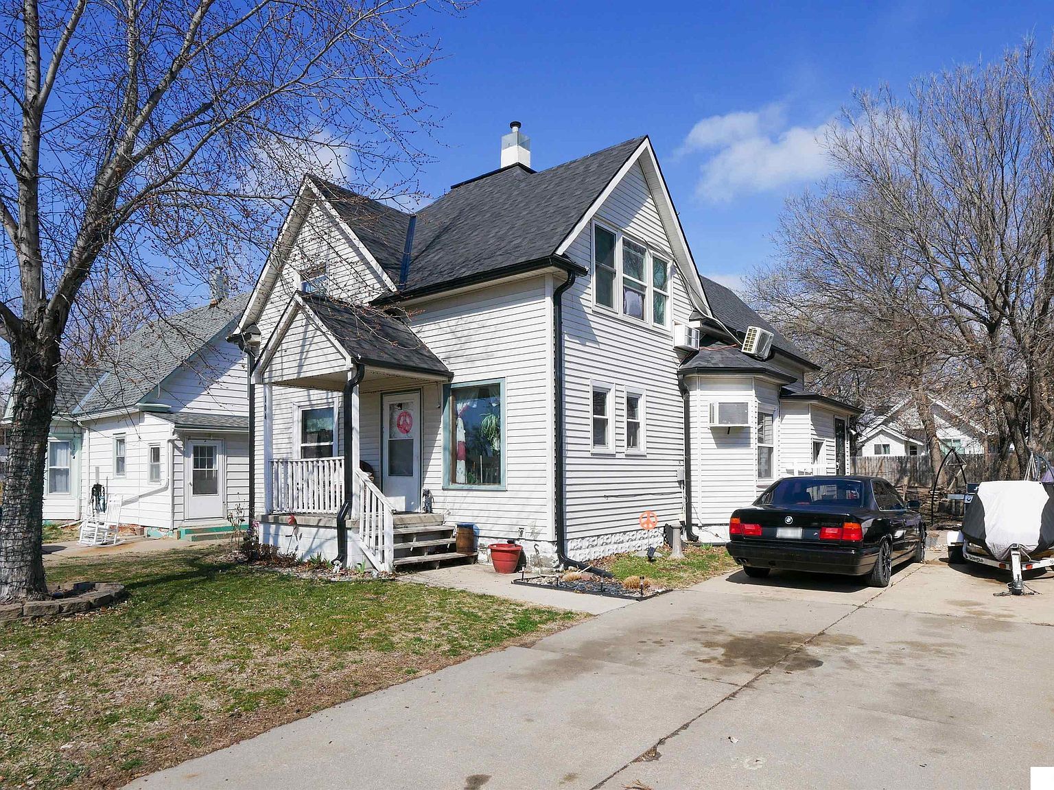 104 E Charles St Valley, NE 68064 - Thumbnail 2