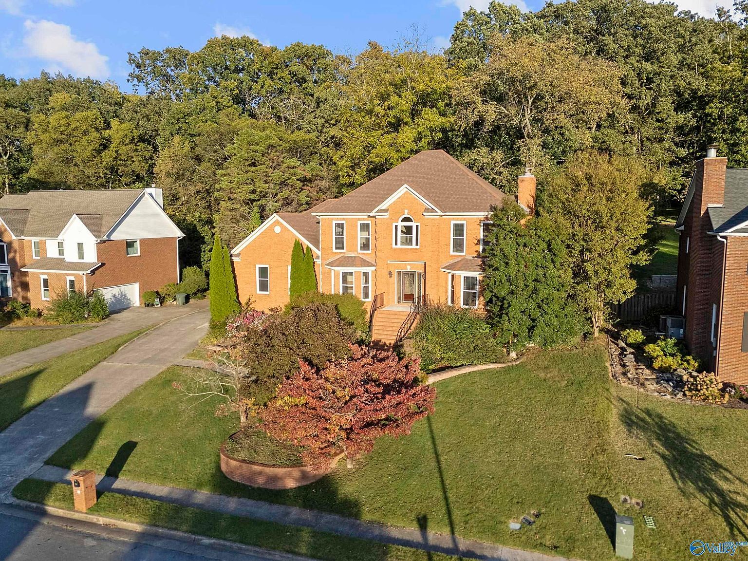 107 Maximillion Dr Madison, AL 35758 - Thumbnail 2