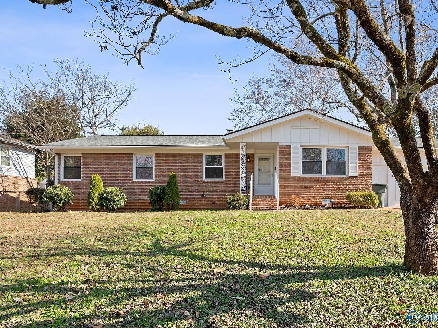 10013 Hogan Dr SE Huntsville, AL 35803 - Thumbnail 2