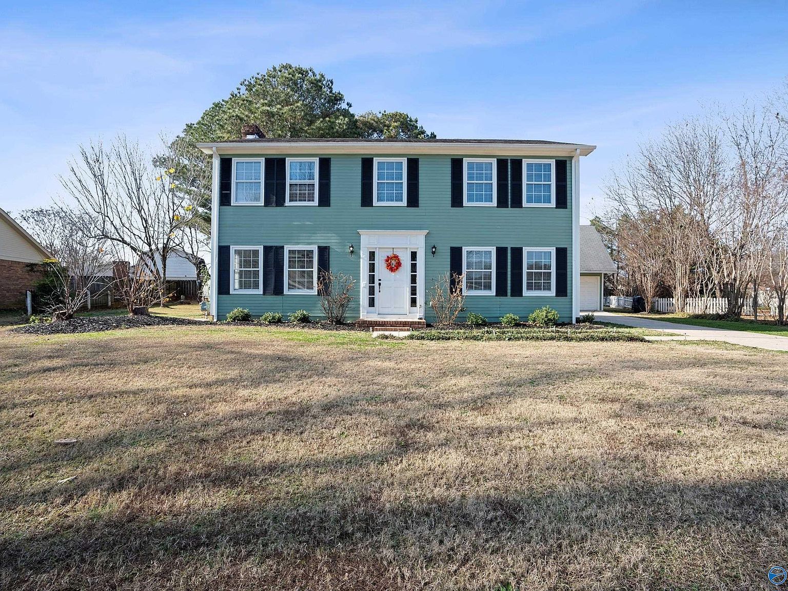 2218 Essex Dr SW Decatur, AL 35603 - Thumbnail 2