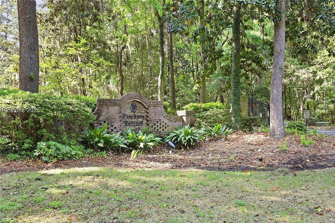 66 Pinckney Blvd Beaufort, SC 29902 - Thumbnail 2