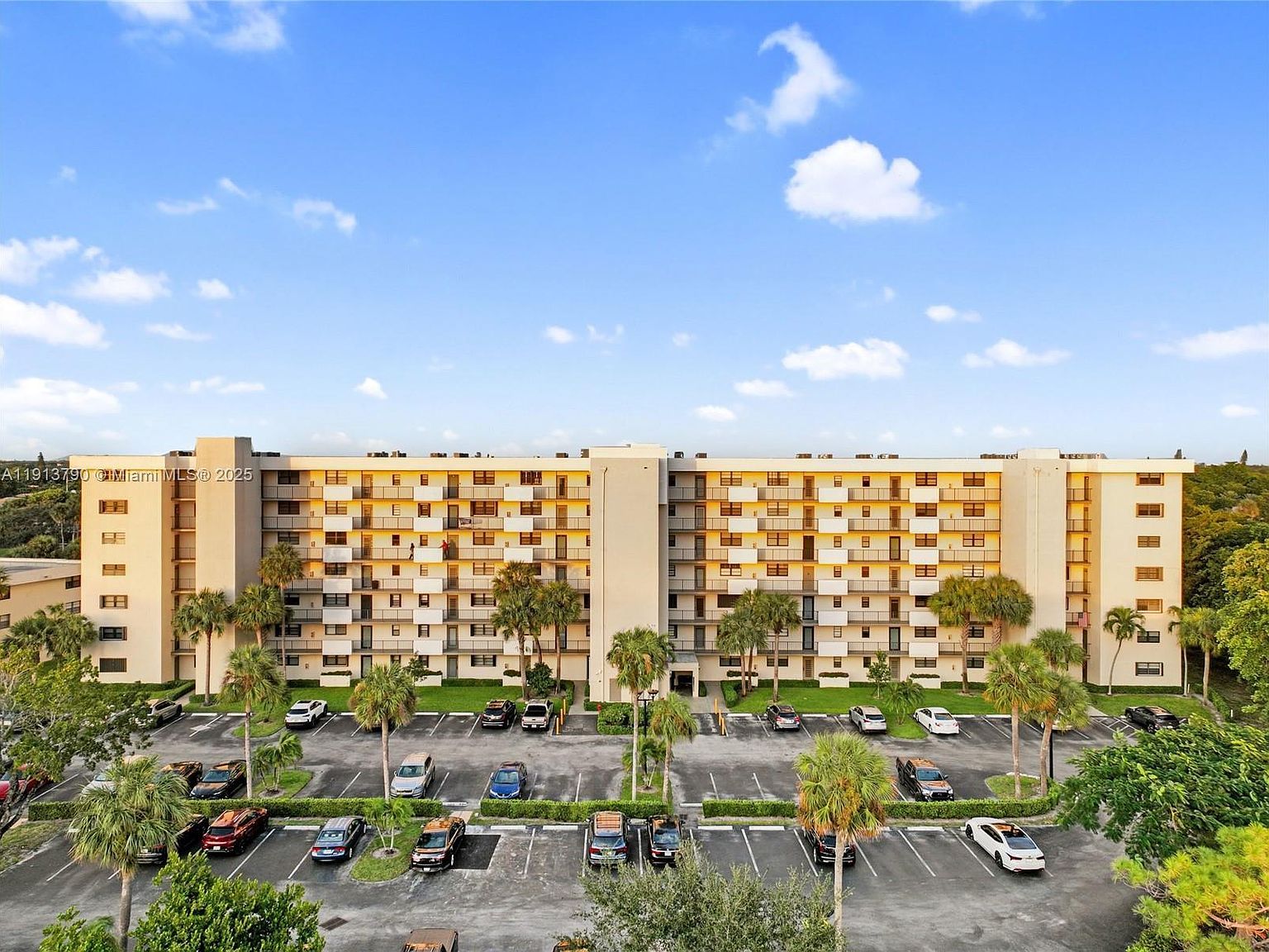 2430 Deer Creek Country Club Blvd #2-609 Deerfield Beach, FL 33442 - Thumbnail 2