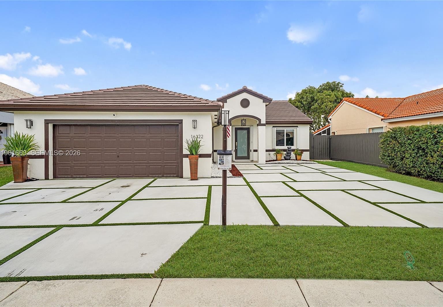 16322 SW 76th St Miami, FL 33193 - Thumbnail 2