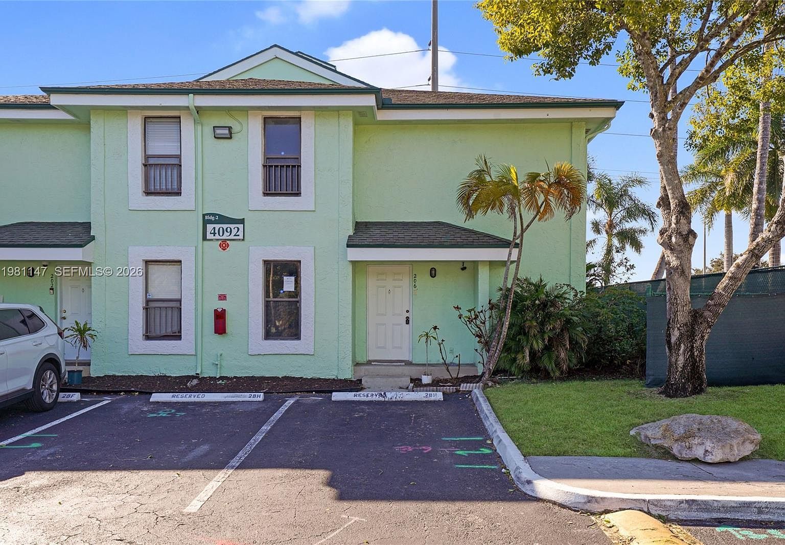 4092 N Pine Island Rd APT 206 Fort Lauderdale, FL 33351 - Thumbnail 2