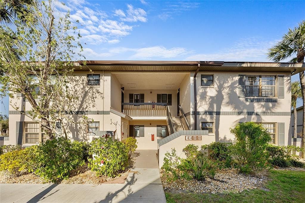 19505 Quesada Ave #EE204 Pt Charlotte, FL 33948 - Thumbnail 2