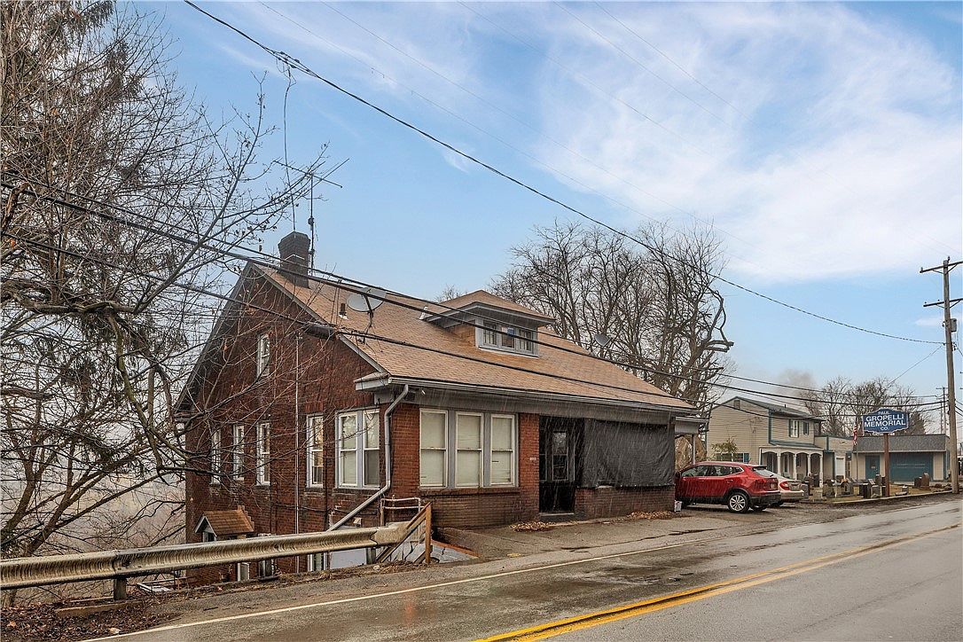 123 Cemetery Ln Pittsburgh, PA 15237 - Thumbnail 2