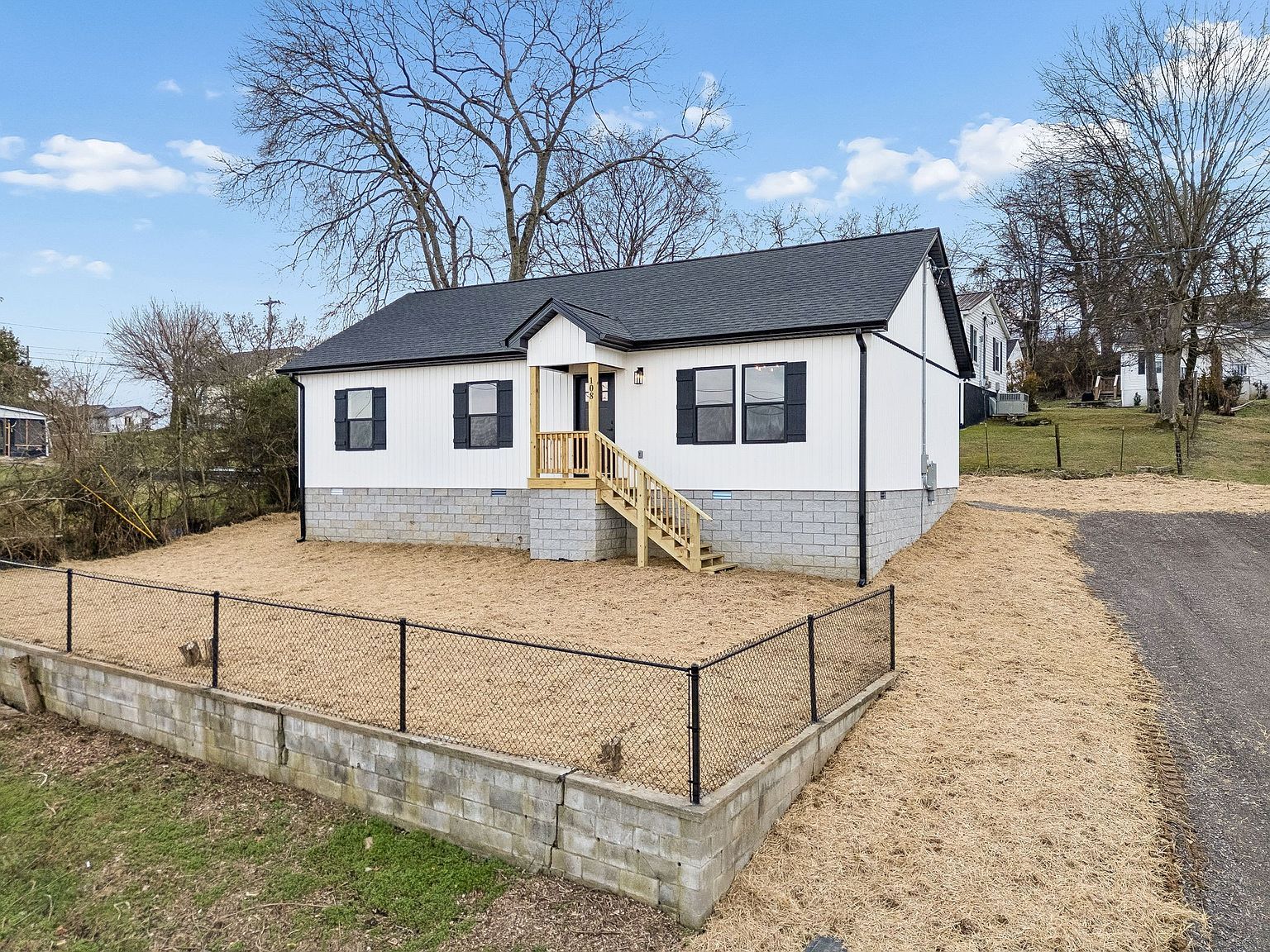 108 Read Ave Carthage, TN 37030 - Thumbnail 2