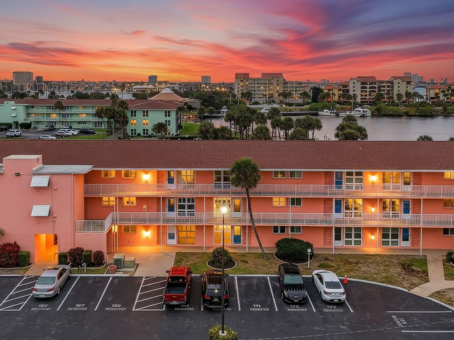 721 S Beach St APT 207A Daytona Beach, FL 32114 - Thumbnail 2