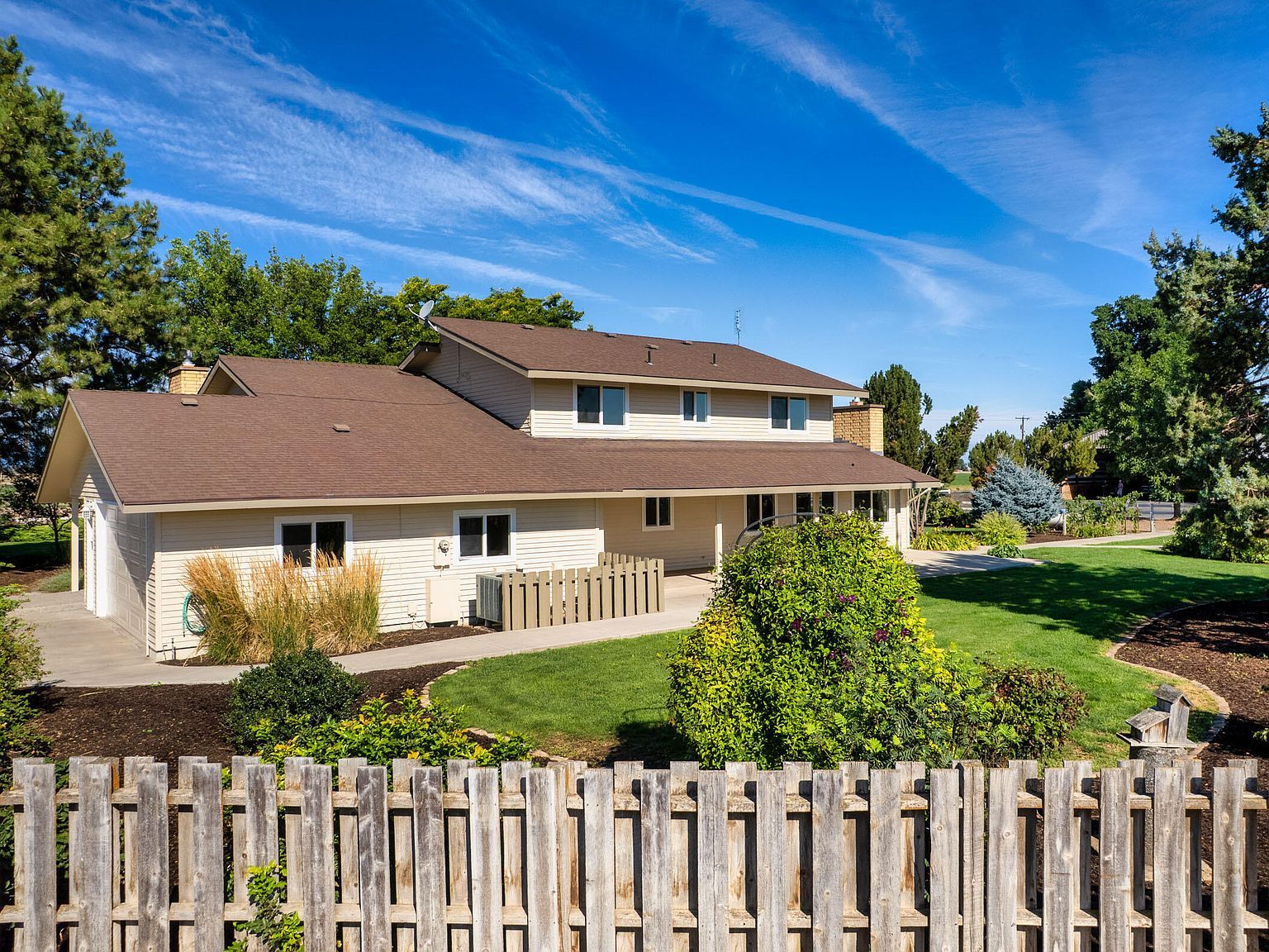 547 SW Bear Dr Madras, OR 97741 - Thumbnail 2