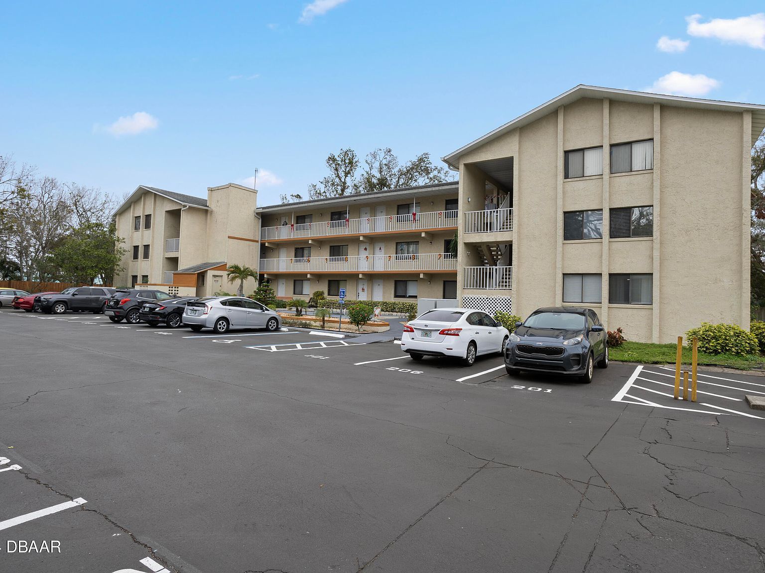 633 S Palmetto Ave APT 101 Daytona Beach, FL 32114 - Thumbnail 2