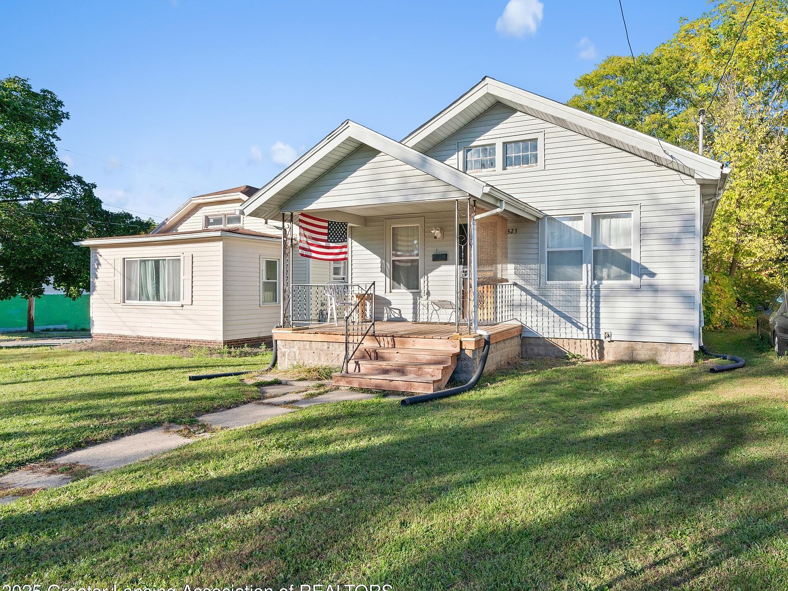 1323 E Cesar E Chavez Ave Lansing, MI 48906 - Thumbnail 2