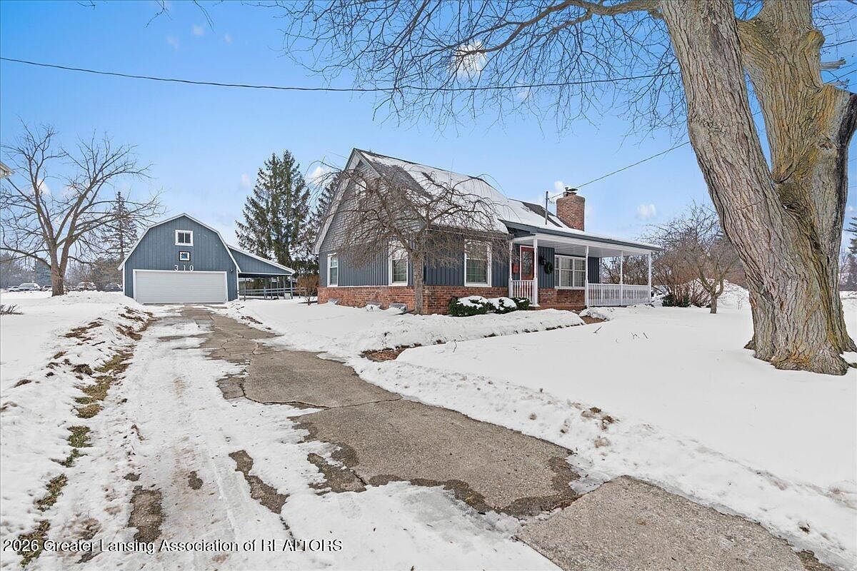 310 E Sturgis St Saint Johns, MI 48879 - Thumbnail 2