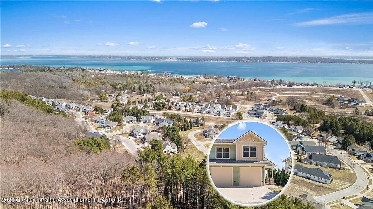 10765 Pine Bluff Dr #7-C Traverse City, MI 49684 - Thumbnail 2