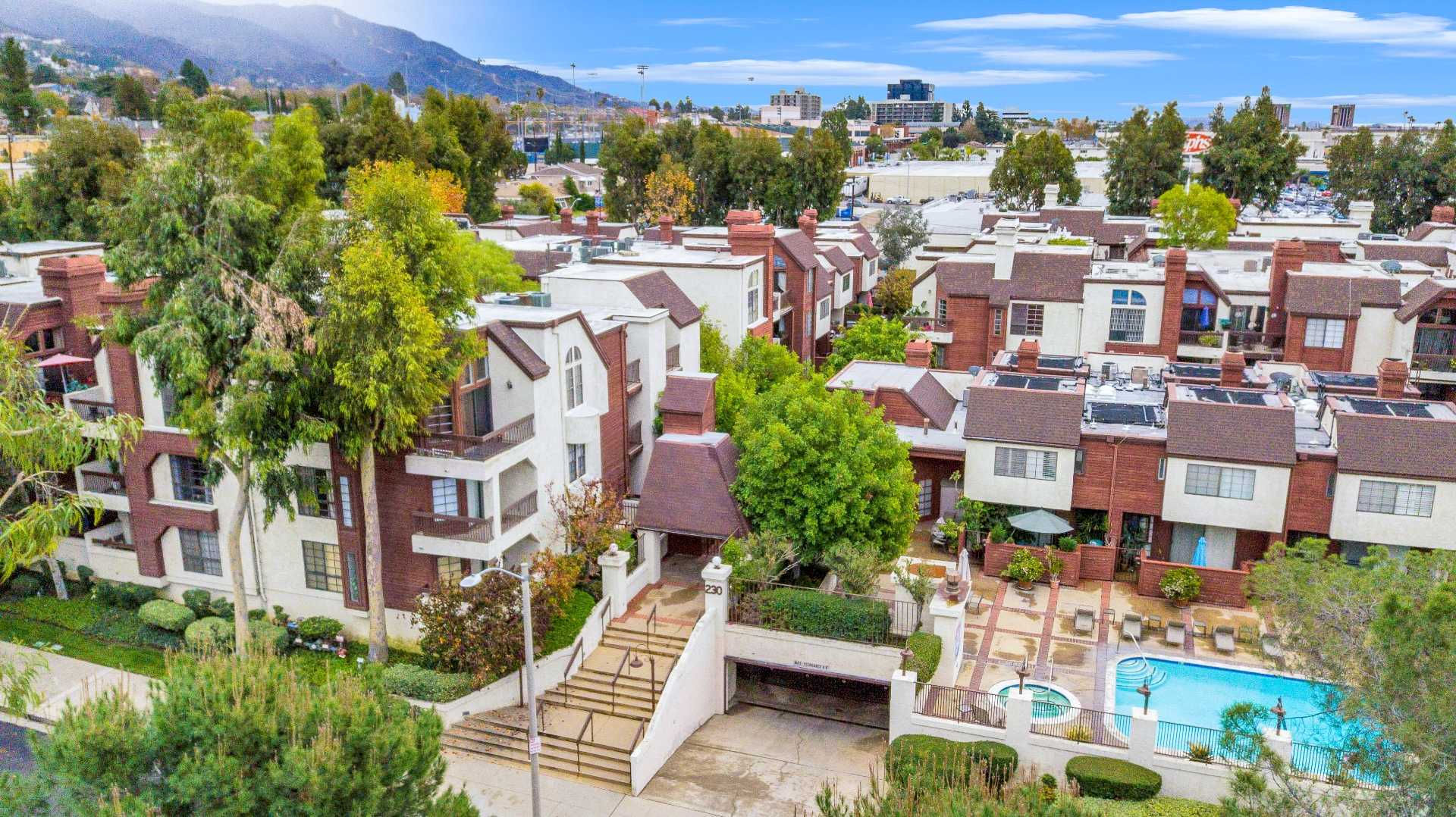 230 Bethany Rd #203, Burbank, CA, 91504 - Thumbnail 2