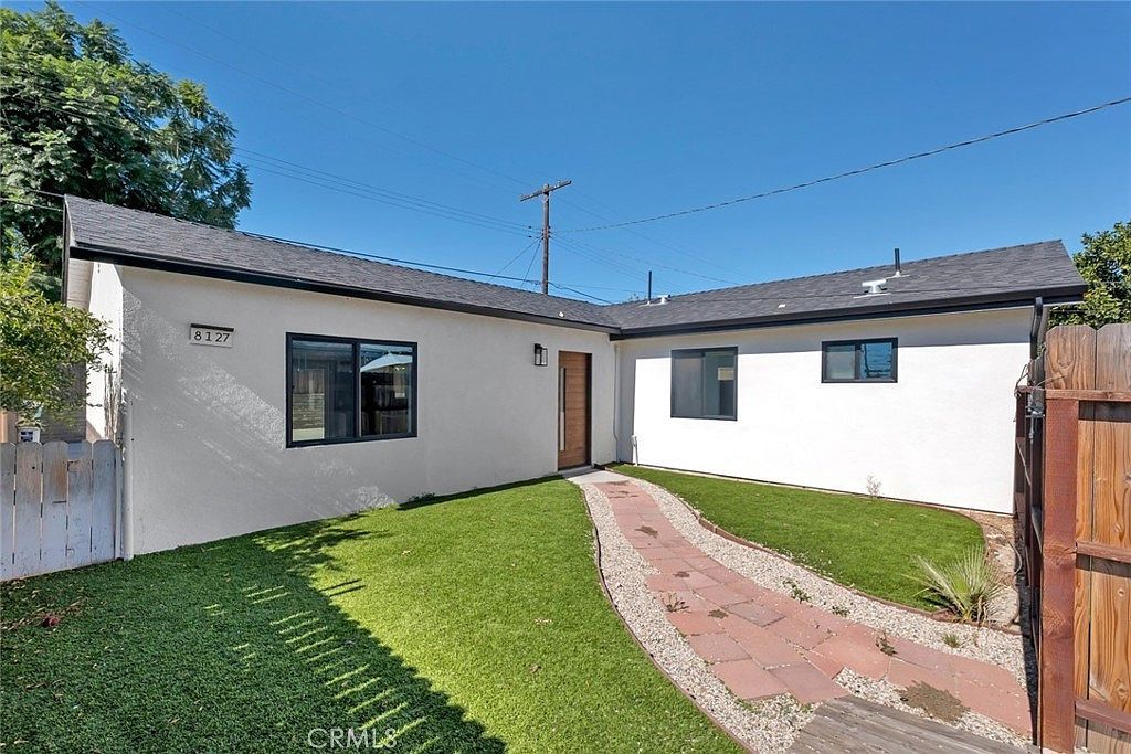 8127 Radford Ave North Hollywood, CA 91605 - Thumbnail 2