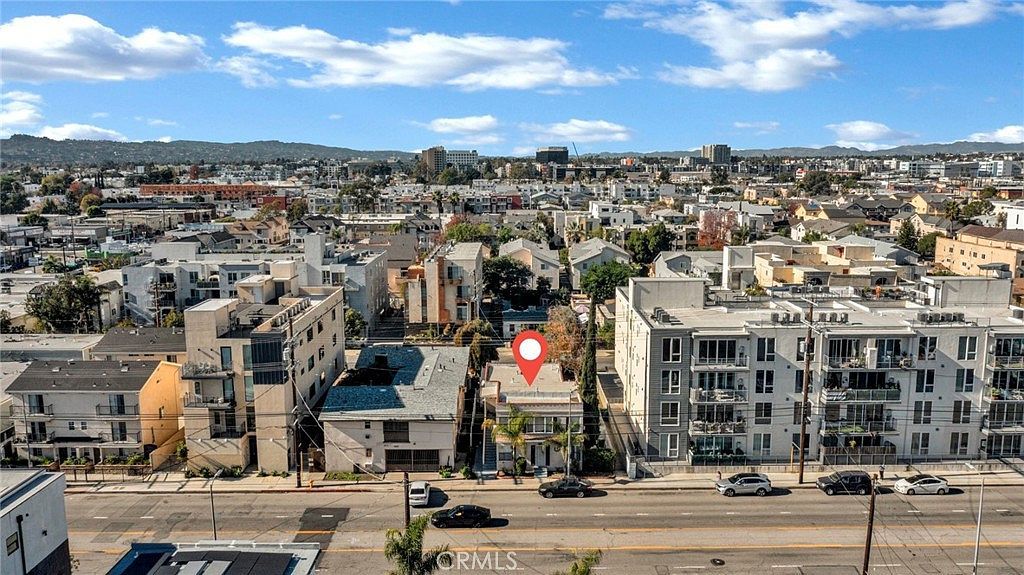 5241 Cahuenga Blvd North Hollywood, CA 91601 - Thumbnail 2