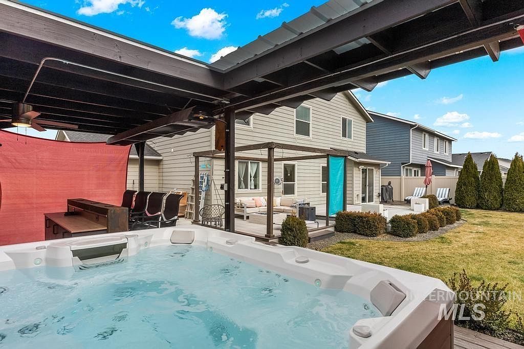 8433 E Rathdrum Dr Nampa, ID 83687 - Thumbnail 2