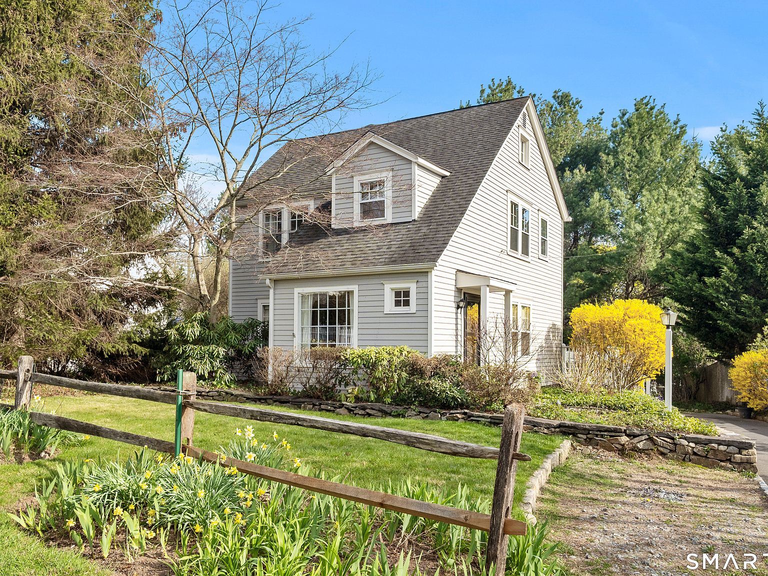 10 Hunt St Norwalk, CT 06853  | Single Family