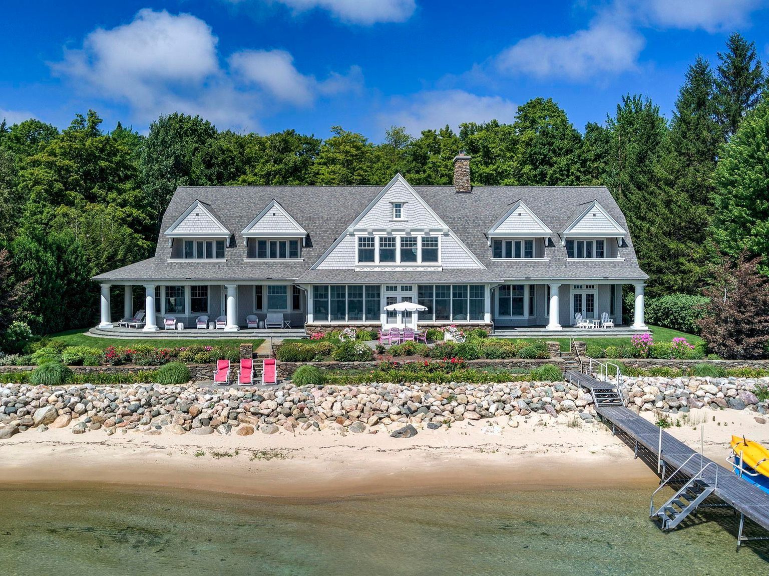 12935 N Northport Point Rd Northport, MI 49670, 49670