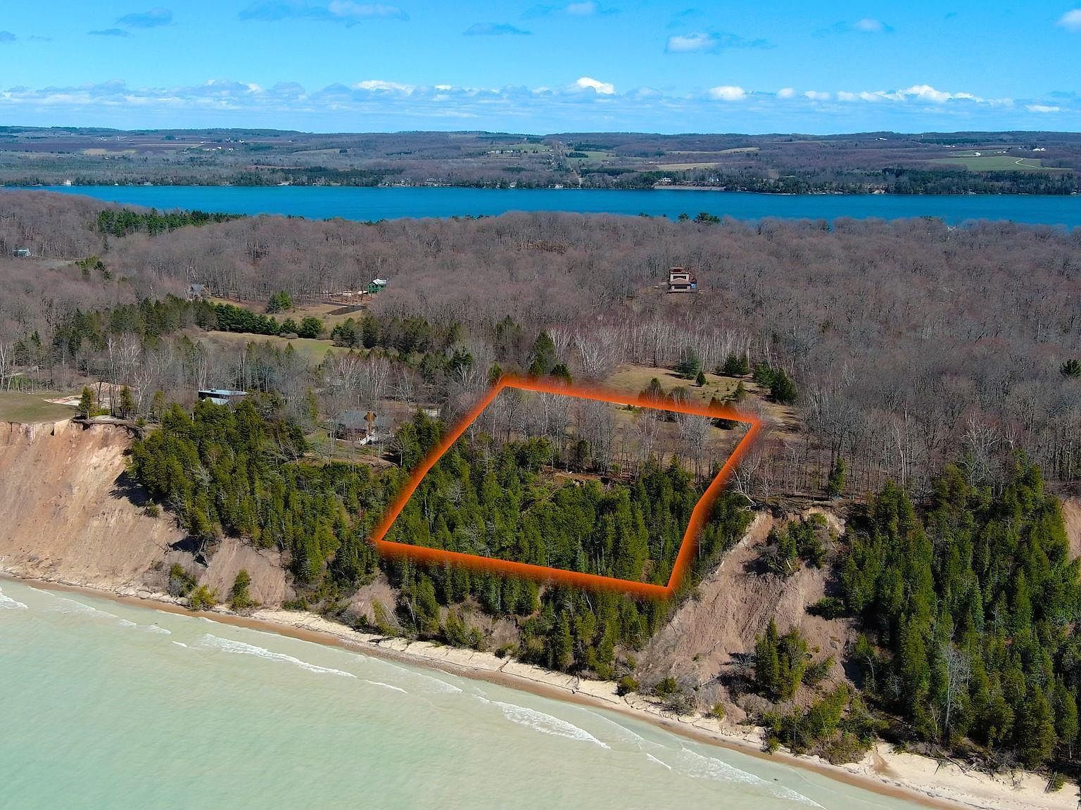 N Manitou Trl Leland, MI 49654, 49654