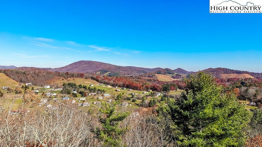 27 Highland Meadows Ct Fleetwood, NC 28626 - Thumbnail 2