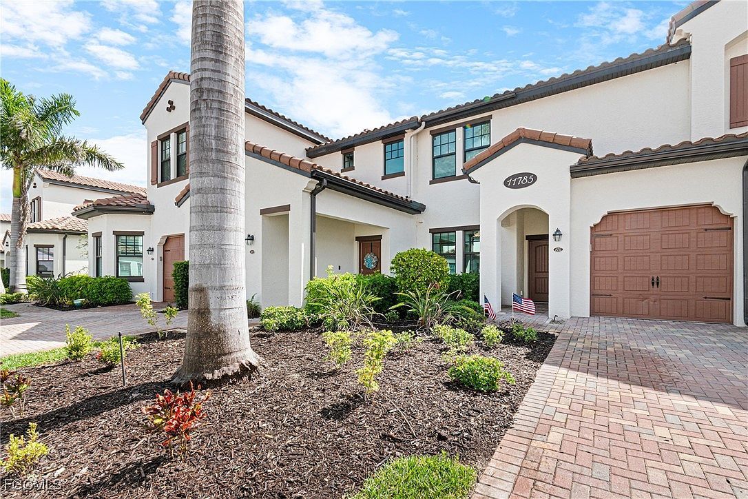 11785 Grand Belvedere Way UNIT 102 Fort Myers, FL 33913 - Thumbnail 2