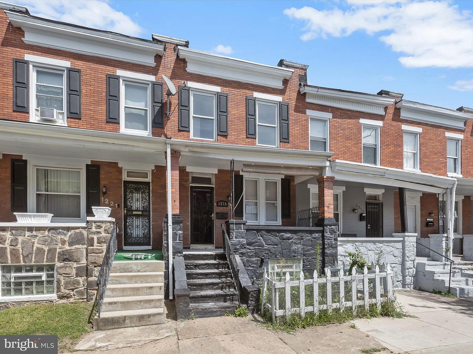 1219 N Potomac St Baltimore, MD 21213 - Thumbnail 2