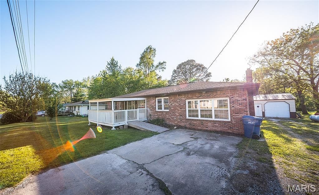 327 Walker St Licking, MO 65542  | Single Family