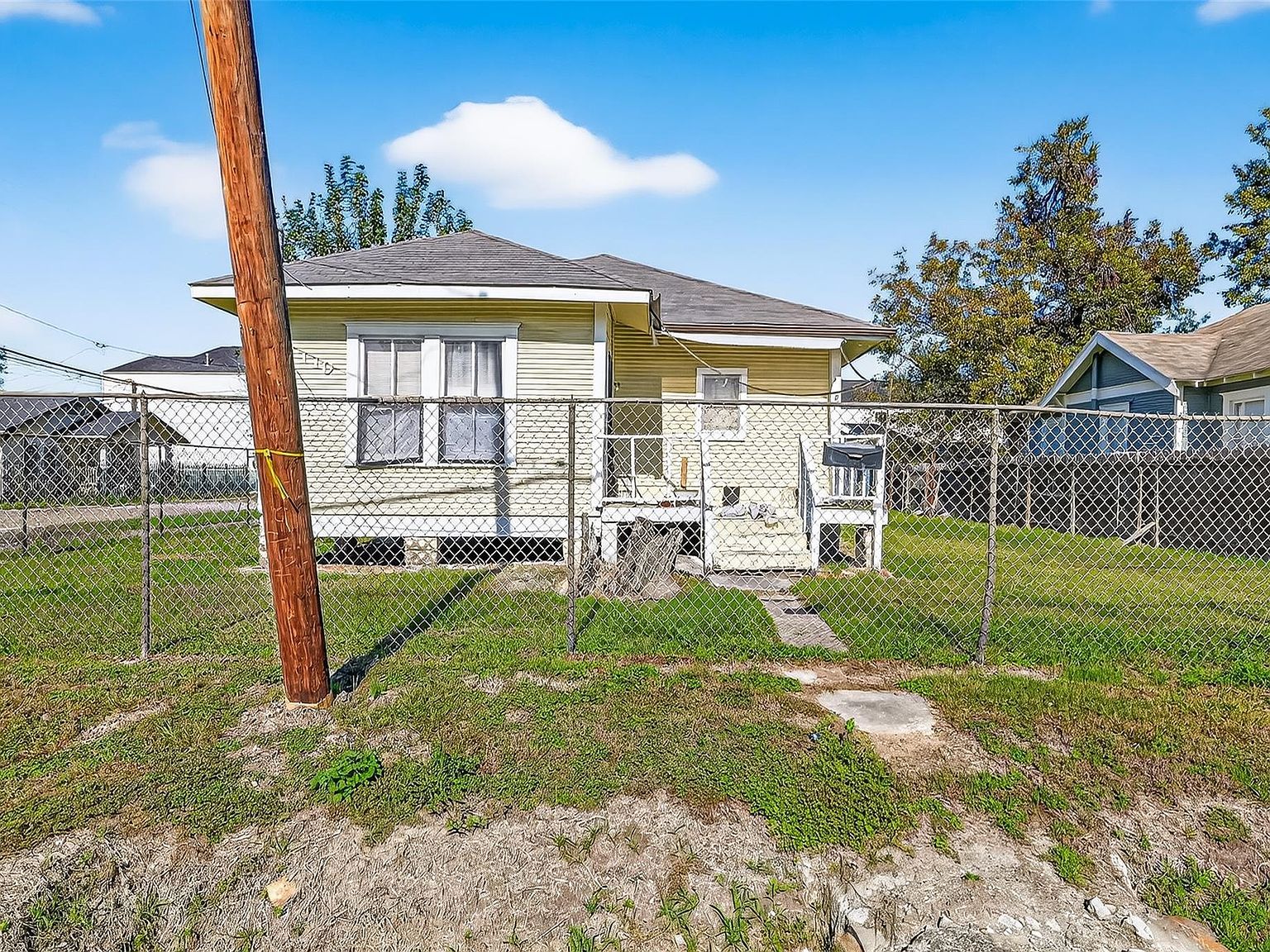 1110 Mathis St Houston, TX 77009 - Thumbnail 2