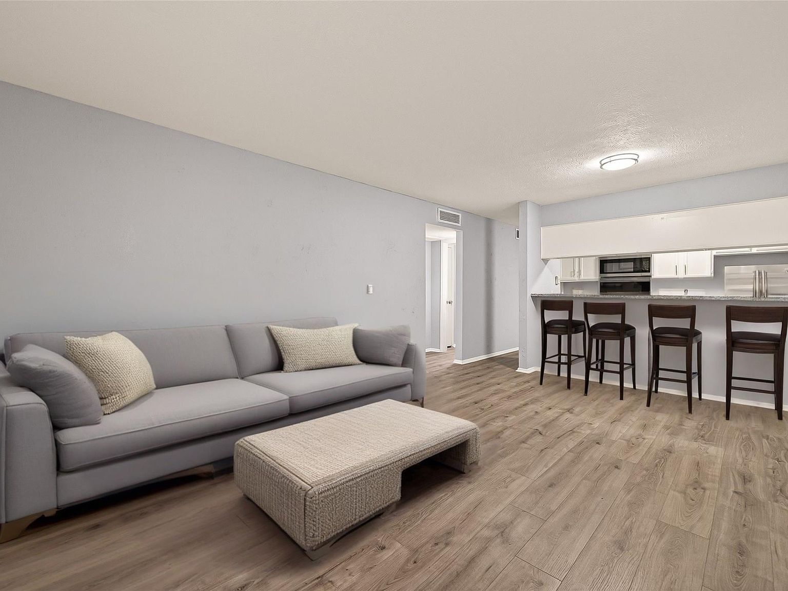 7313 Gulf Fwy APT 904 Houston, TX 77017 - Thumbnail 2