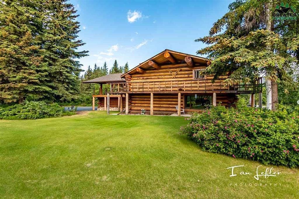 1260 Heldiver St Fairbanks, AK 99709 - Thumbnail 2