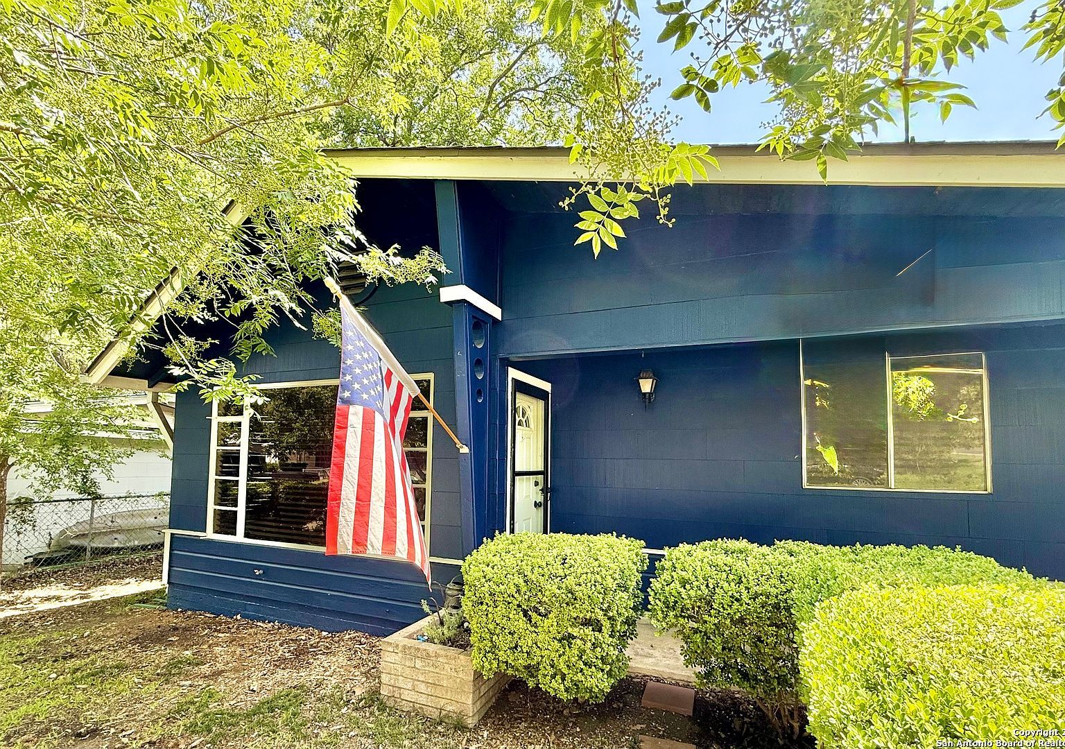 613 Harper Rd Kerrville, TX 78028 - Thumbnail 2