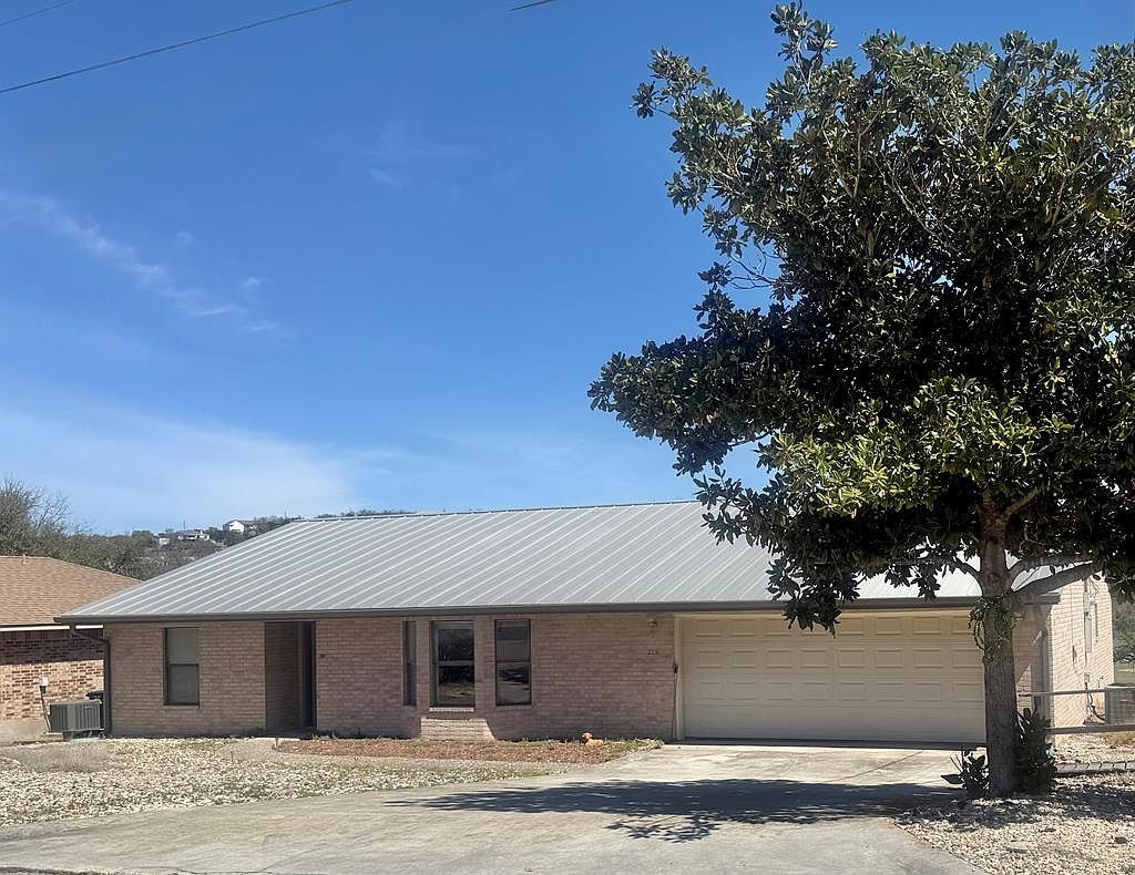 219 Wedgewood Ln Kerrville, TX 78028  | Single Family