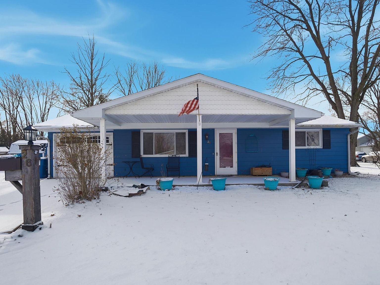 26 Woodlawn St Bluffton, IN 46714 - Thumbnail 2