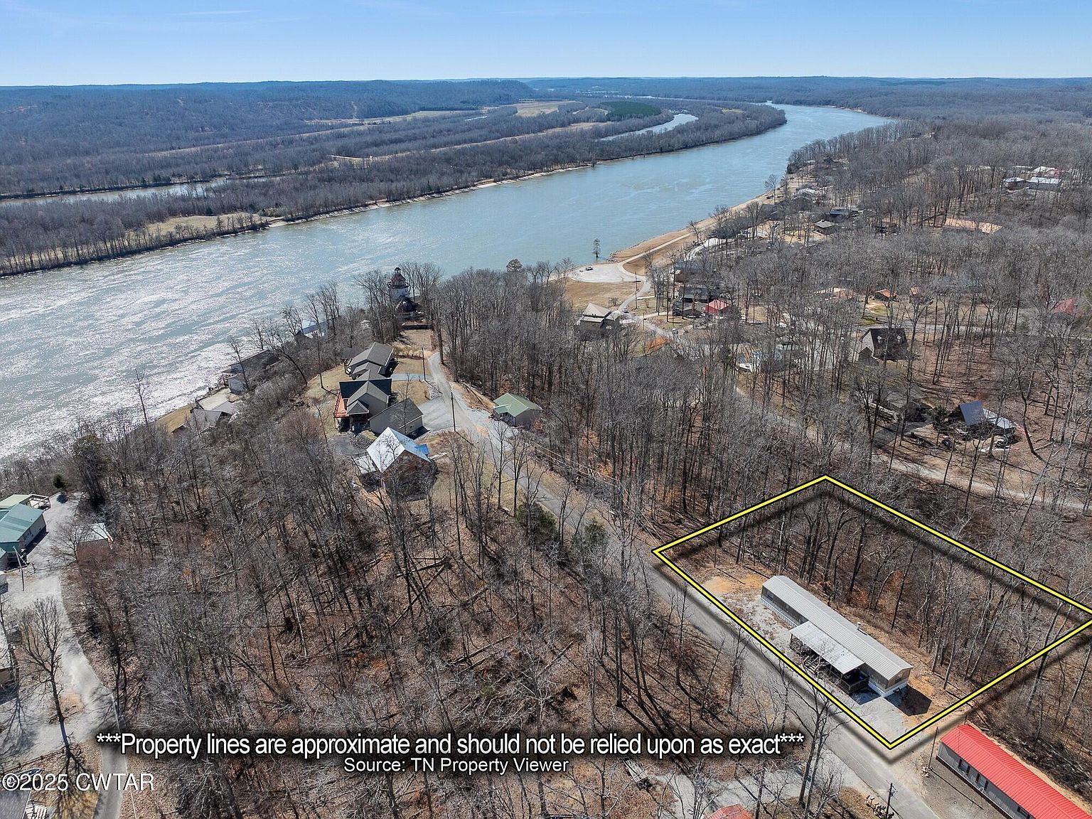 246 Brown Bluff Ln Sugar Tree, TN 38380 - Thumbnail 2
