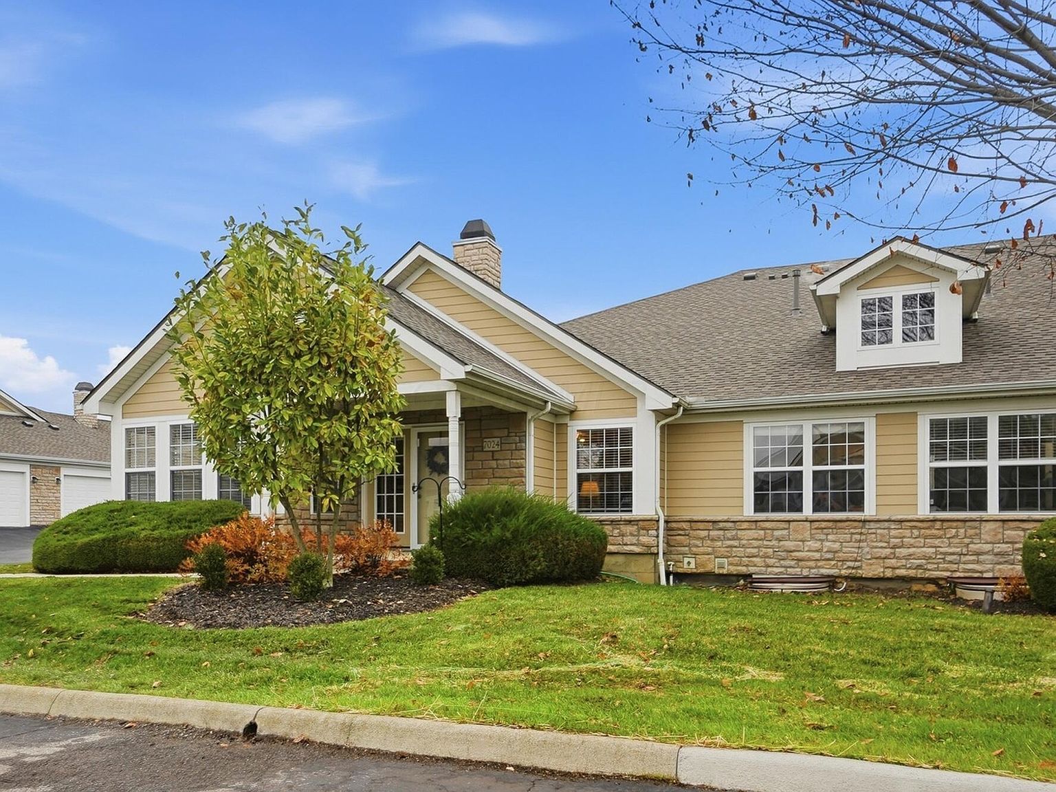 7024 Kinsale Ln Powell, OH 43065 - Thumbnail 2