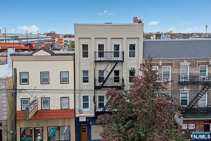 743 Harrison Ave Harrison, NJ 07029 - Thumbnail 2