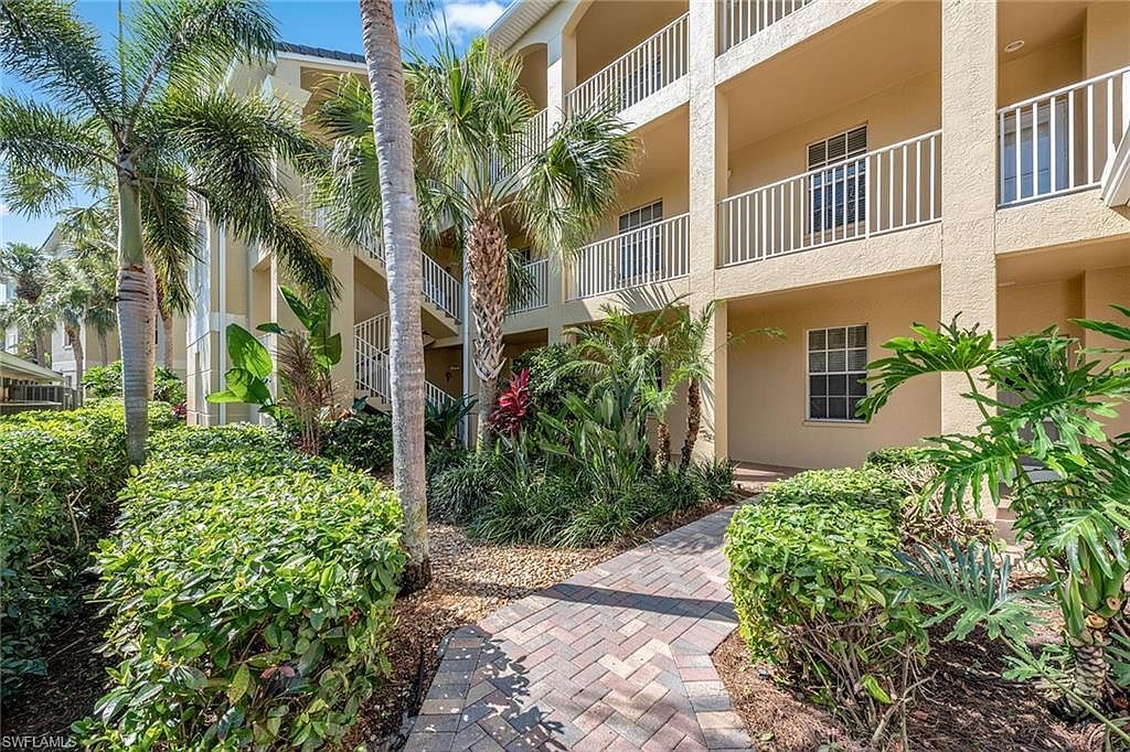 3471 Pointe Creek Ct APT 201 Bonita Springs, FL 34134 - Thumbnail 2