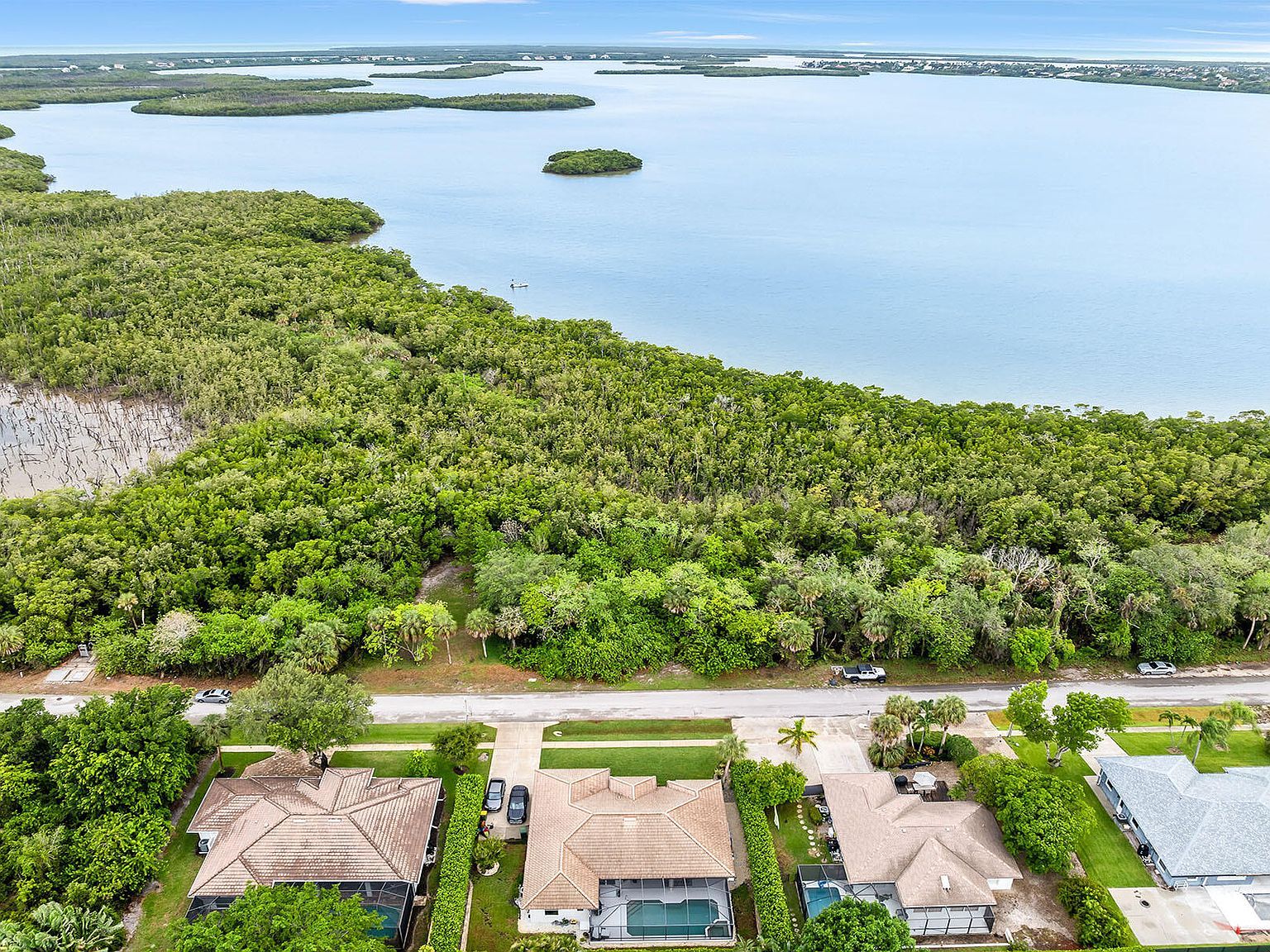 2023 Sheffield Ave Marco Island, FL 34145 - Thumbnail 2
