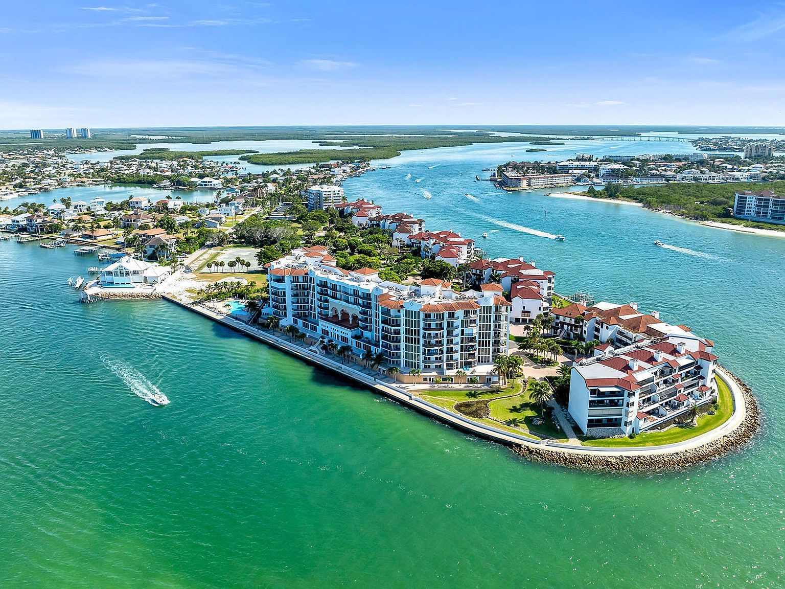 533 La Peninsula Blvd #533 Naples, FL 34113 - Thumbnail 2