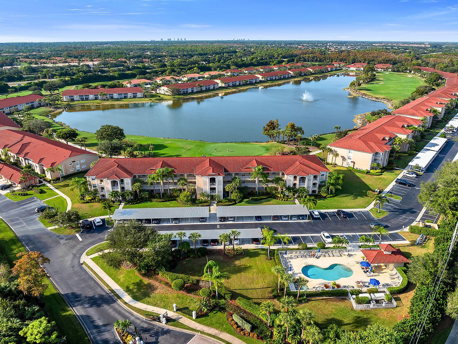 2740 Cypress Trace Cir APT 2725 Naples, FL 34119 - Thumbnail 2