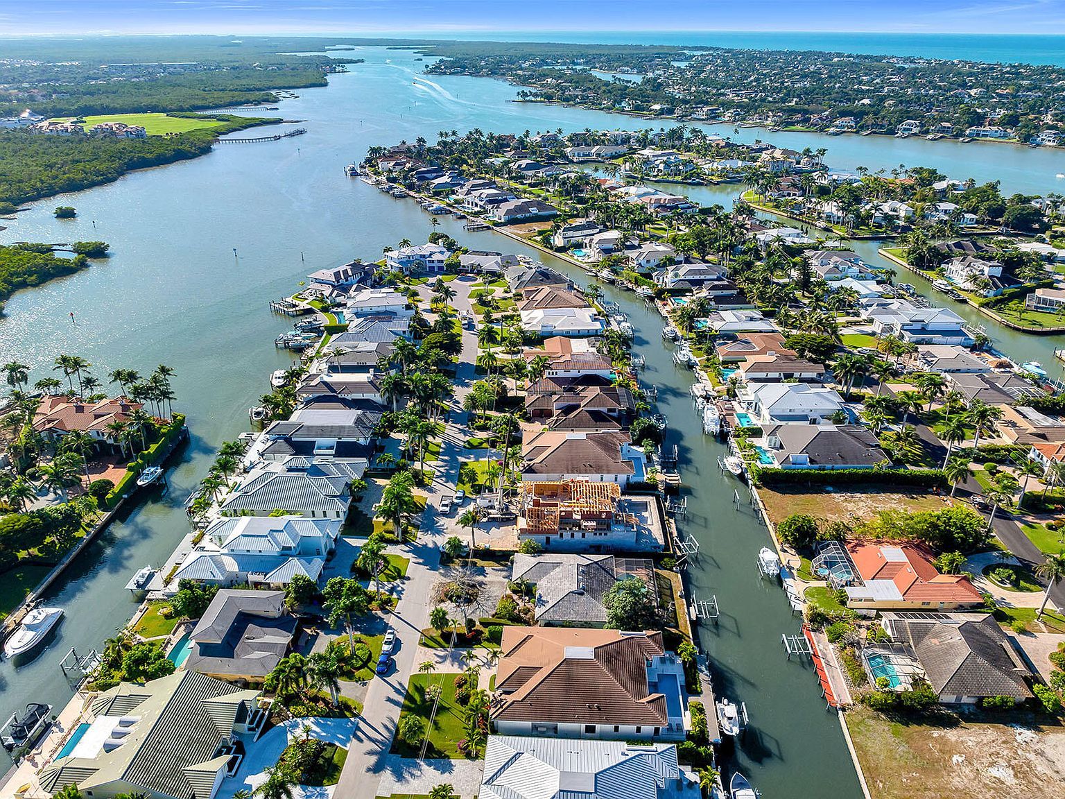 2170 Snook Dr Naples, FL 34102 - Thumbnail 2