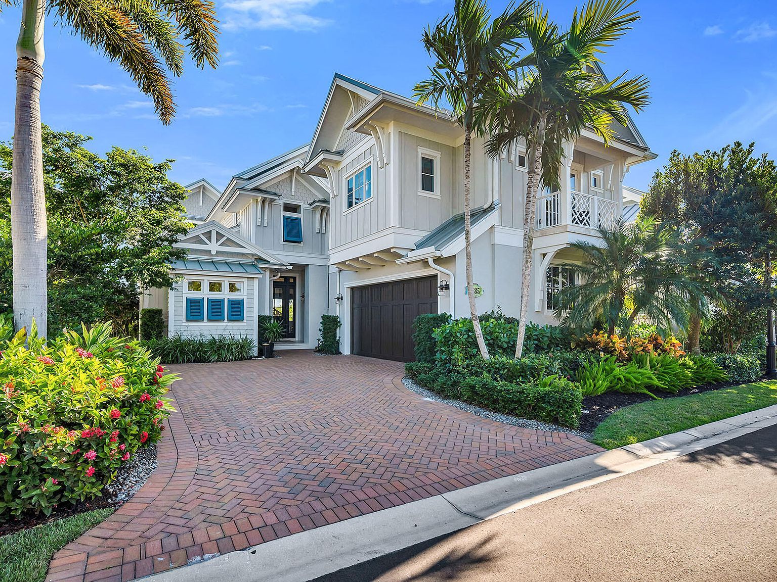 185 15th St S Naples, FL 34102 - Thumbnail 2